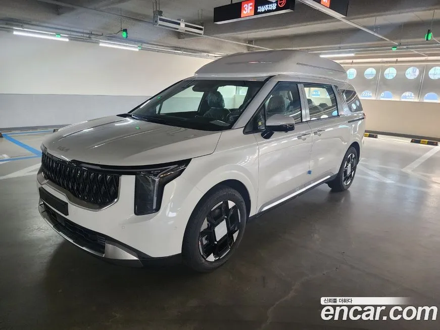 Kia Carnival — фото 1