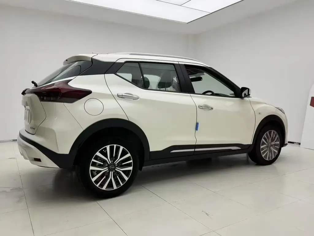 [object Object] Kicks 2025 из CN, фото 7