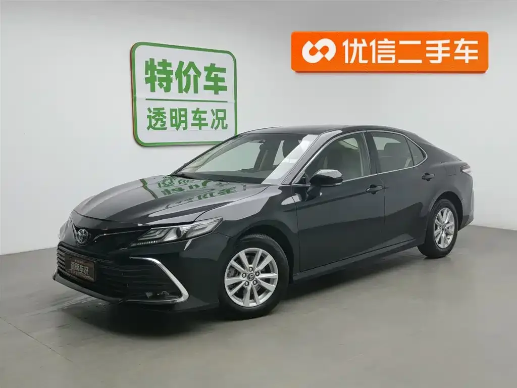 Toyota Camry 2022 из CN, фото 1