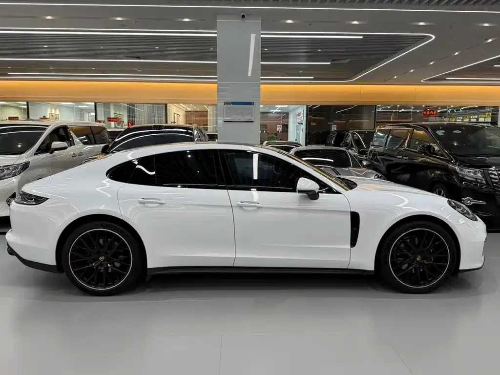 Porsche Panamera 2023 из CN, фото 7