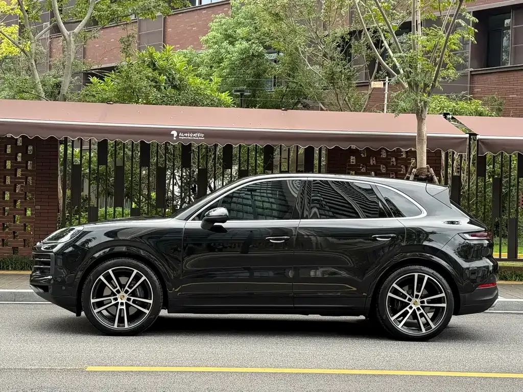 Porsche Cayenne 2024 из CN, фото 3