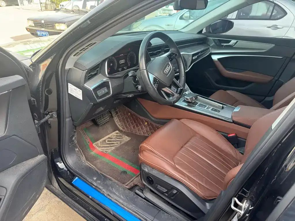 Audi A6L 2023 из CN, фото 5