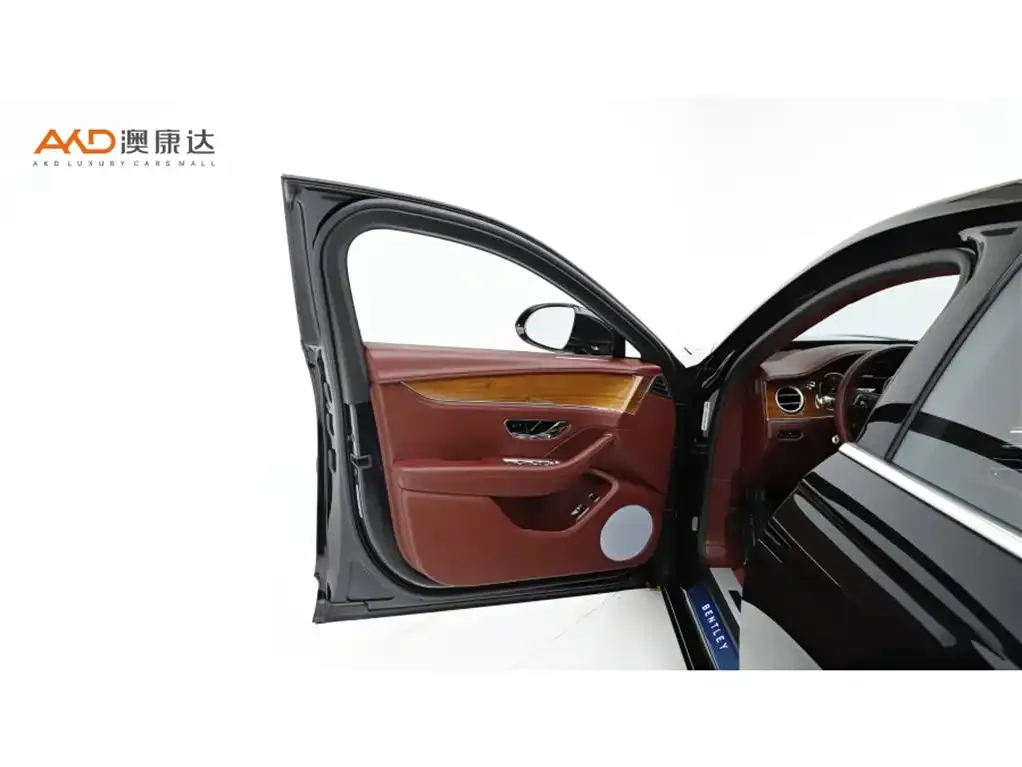 Bentley Flying Spur 2021 из CN, фото 10