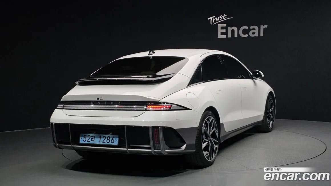 Hyundai Ioniq6 2023 из KR, фото 2