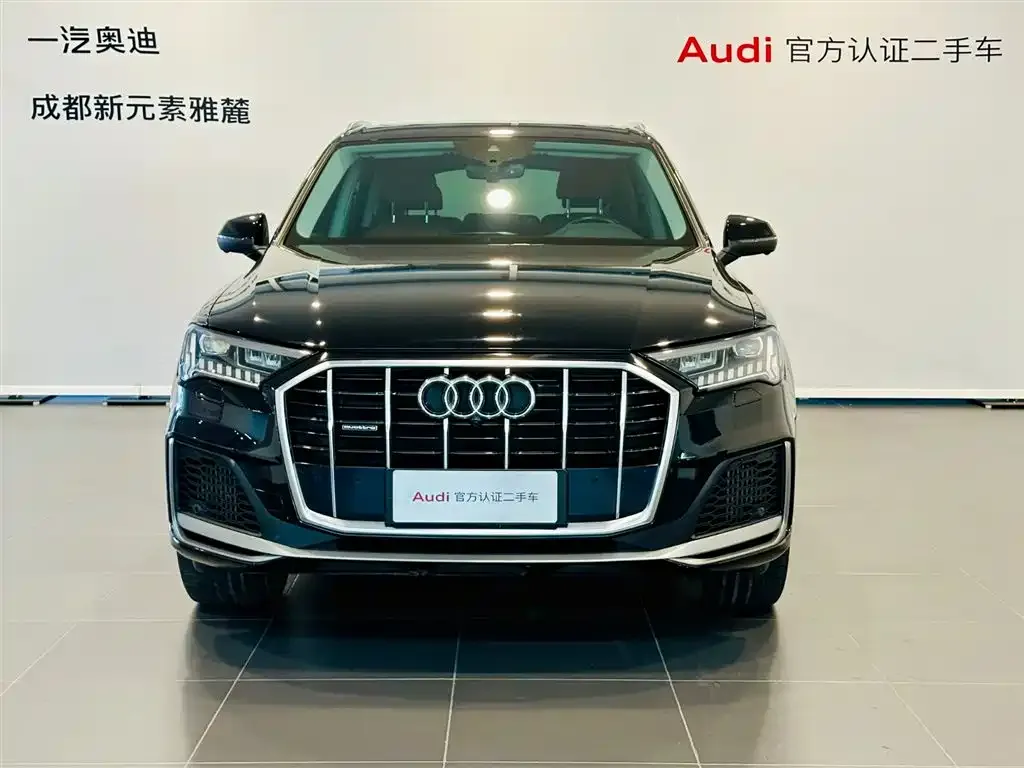 Audi Q7 2021 из CN, фото 2