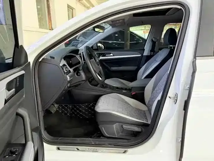 Volkswagen Lavida 2023 из CN, фото 8