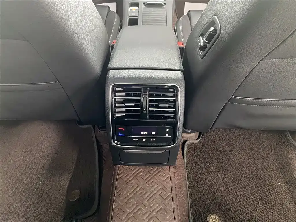 Volkswagen Magotan 2021 из CN, фото 5