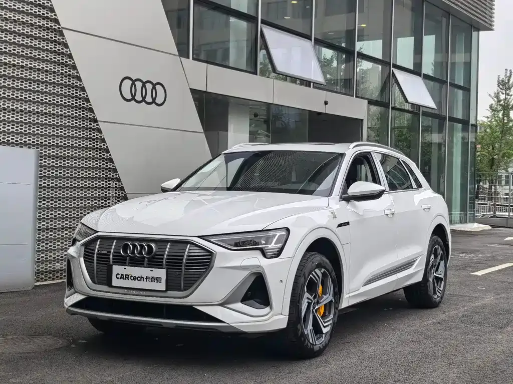 Audi e-tron 2025 из CN, фото 1