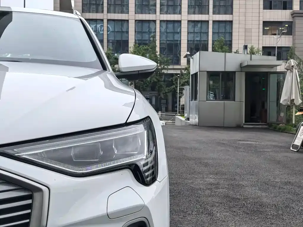 Audi e-tron 2025 из CN, фото 5