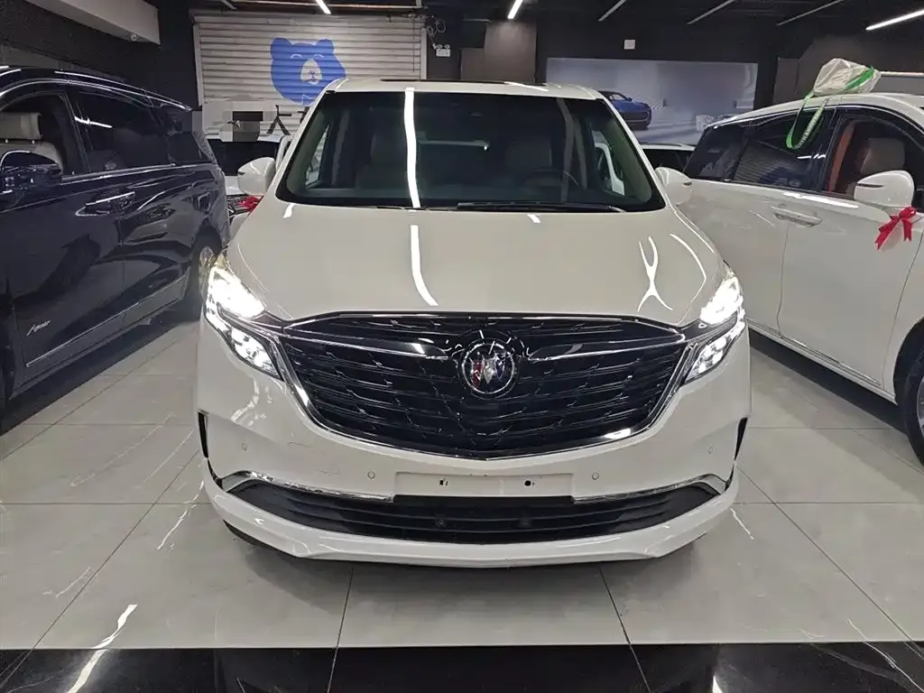 Buick GL8 2021 из CN, фото 3