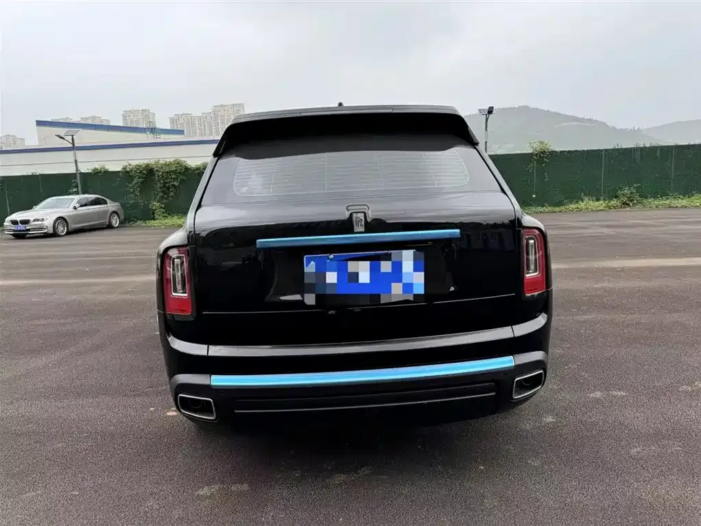 Rolls-Royce Cullinan 2024 из CN, фото 6