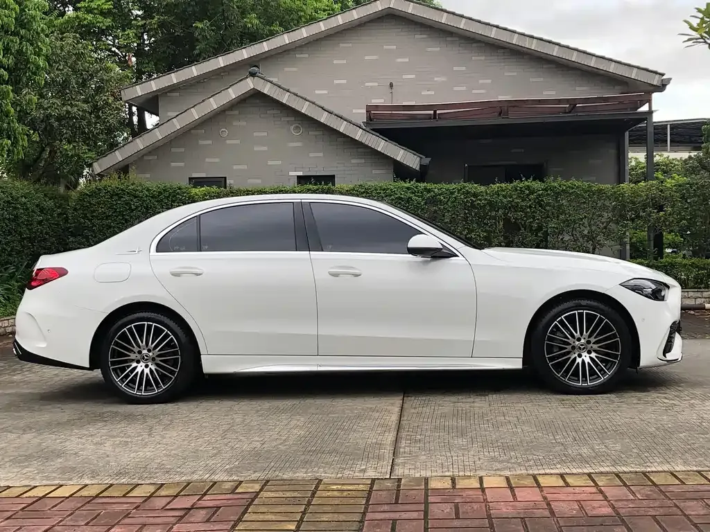 Mercedes-Benz C-Class 2023 из CN, фото 8
