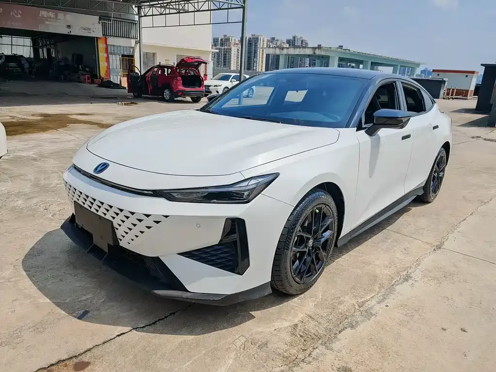 Changan UNI-V 2024 из CN, фото 1