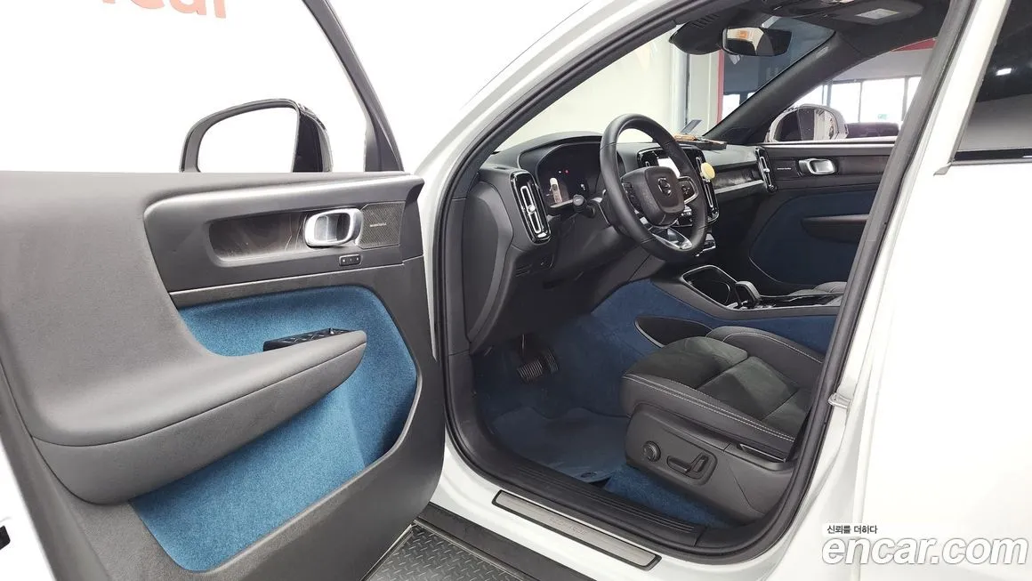 Volvo C40 2023 из KR, фото 10