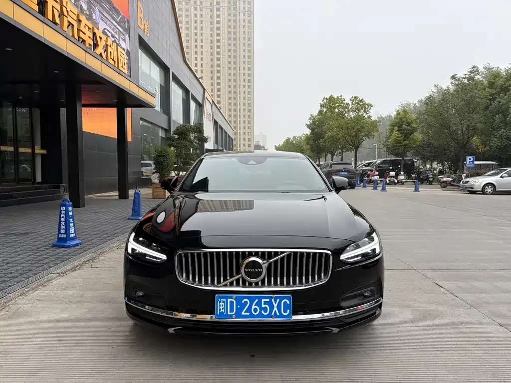 Volvo S90 2021 из CN, фото 2