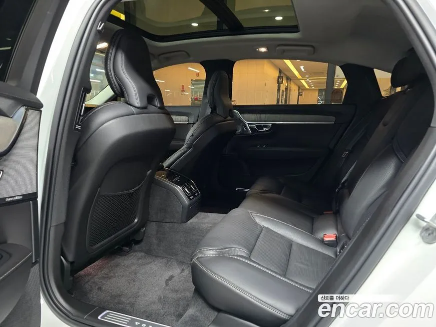 Volvo S90 2025 из KR, фото 7