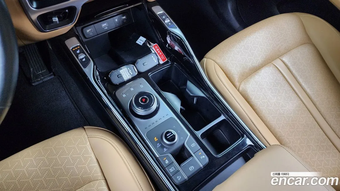Kia Sorento — фото 9