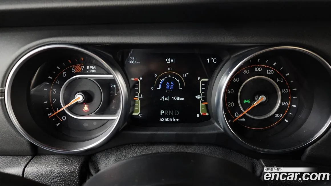 Jeep Wrangler 2021 из KR, фото 8