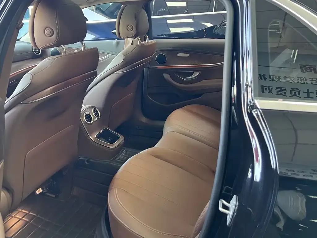 Mercedes-Benz E-Class 2023 из CN, фото 6