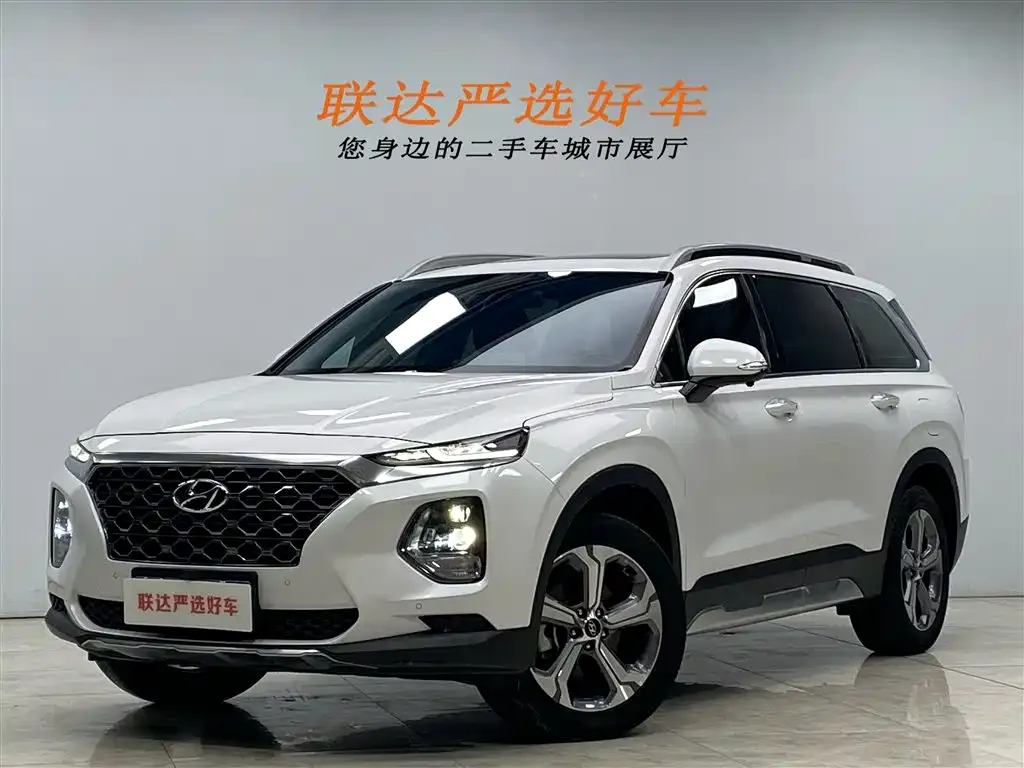 Hyundai Santa Fe — фото 1