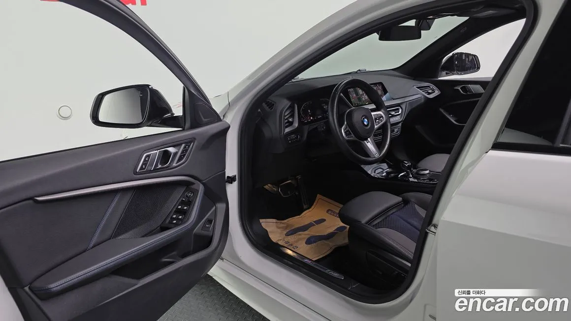 BMW 1-Series 2023 из KR, фото 10