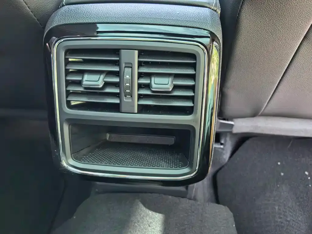 Volkswagen Passat 2022 из CN, фото 7