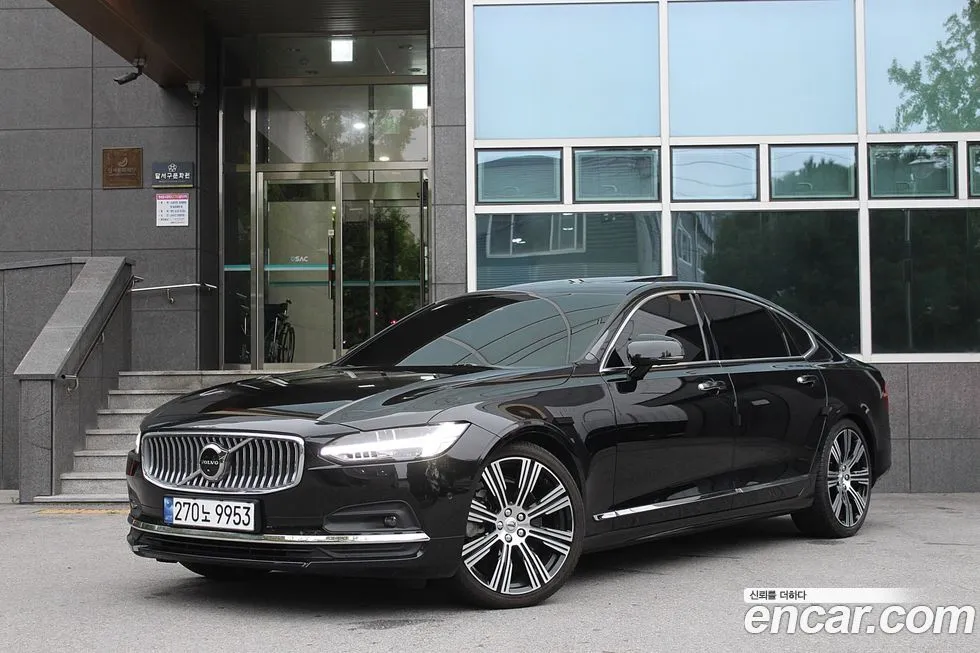 Volvo S90