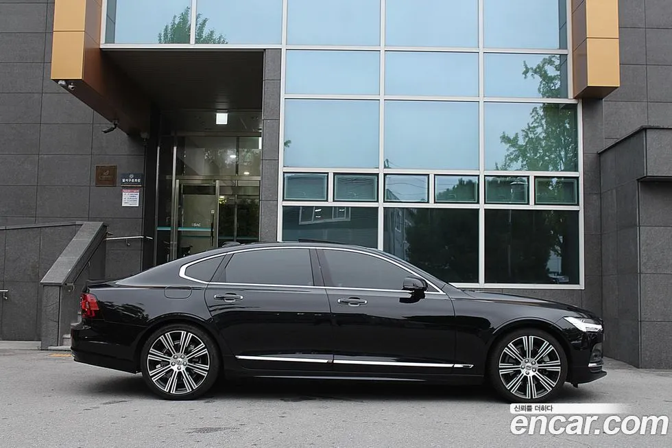 Volvo S90 2023 из KR, фото 4