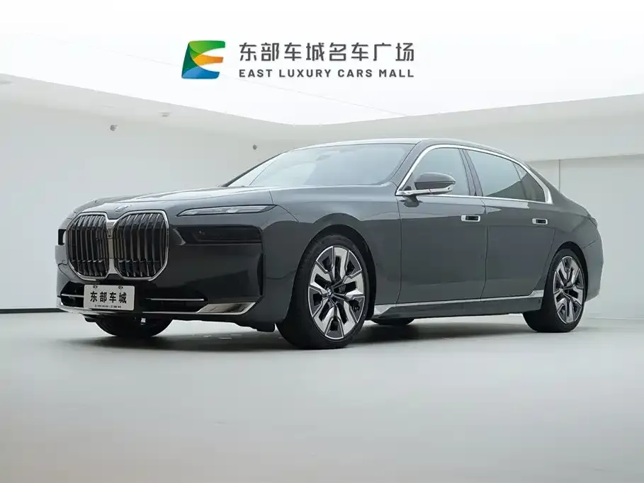 BMW 7 Series 2024 из CN, фото 1