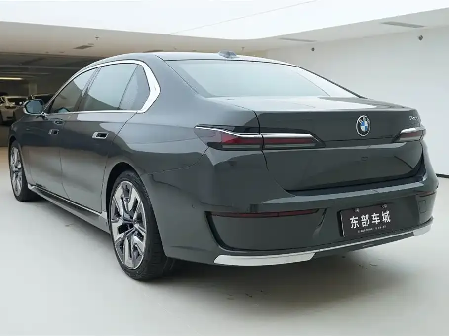 BMW 7 Series 2024 из CN, фото 5