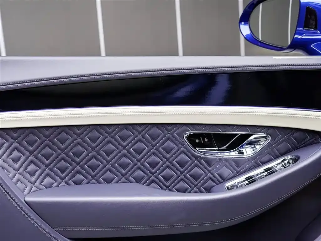 Bentley Continental 2022 из CN, фото 10