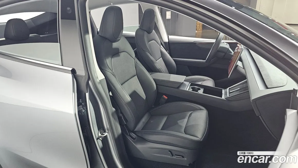 Tesla Model Y 2025 из KR, фото 10