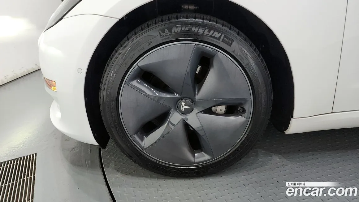Tesla Model 3 2022 из KR, фото 5