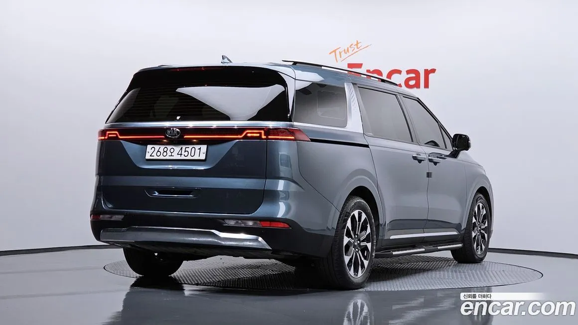 Kia Carnival — фото 2