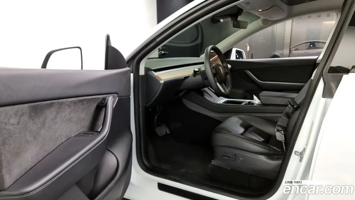 Tesla Model Y 2022 из KR, фото 10