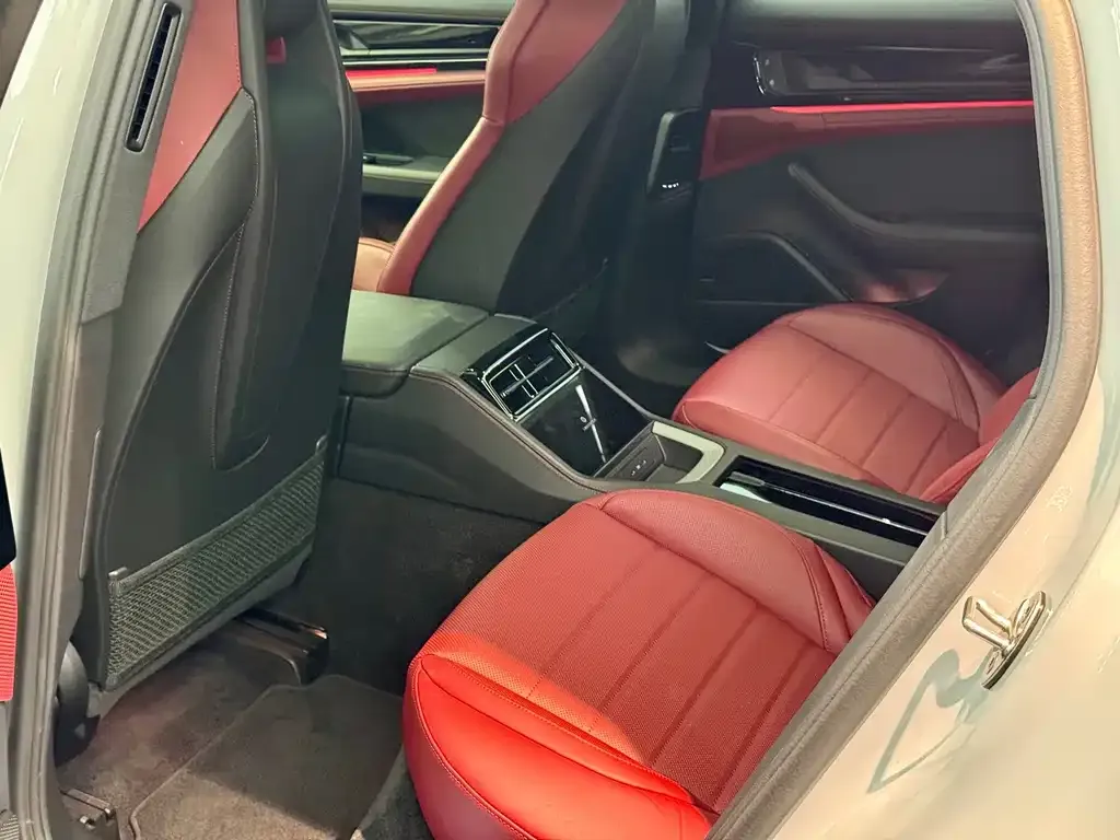 Porsche Panamera 2024 из CN, фото 7