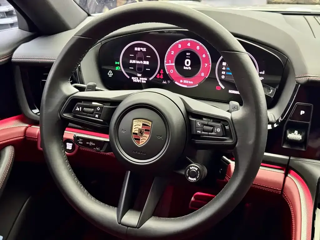 Porsche Panamera 2024 из CN, фото 8