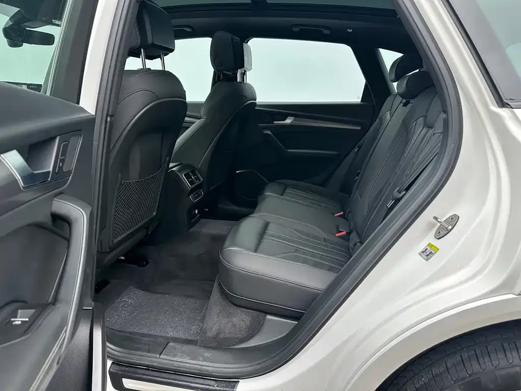 Audi Q5L 2023 из CN, фото 8