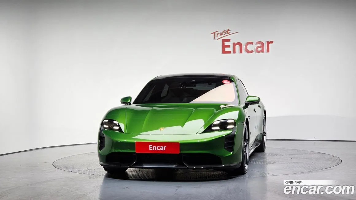 Porsche Taycan 2021 из KR, фото 3