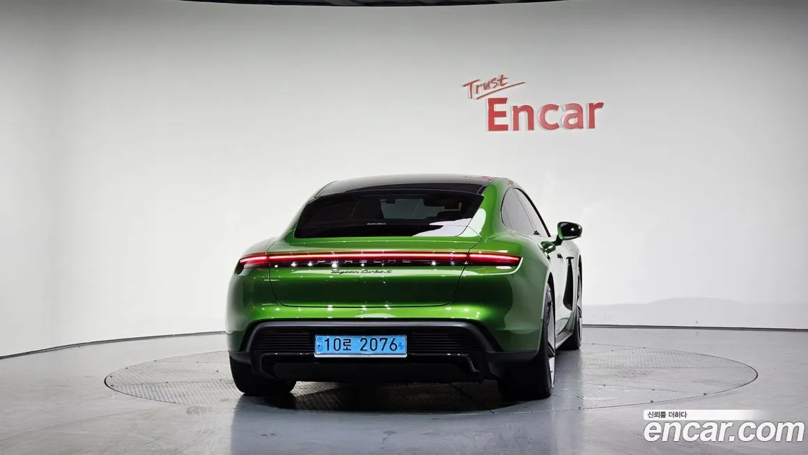 Porsche Taycan 2021 из KR, фото 4