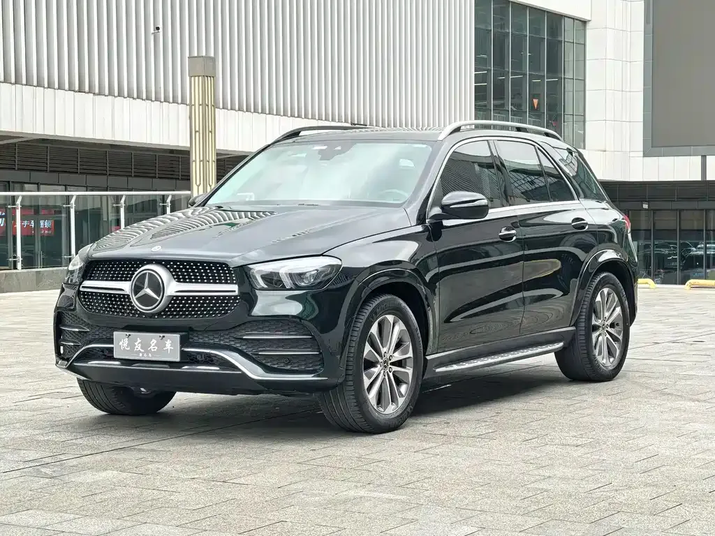Mercedes-Benz GLE — фото 1