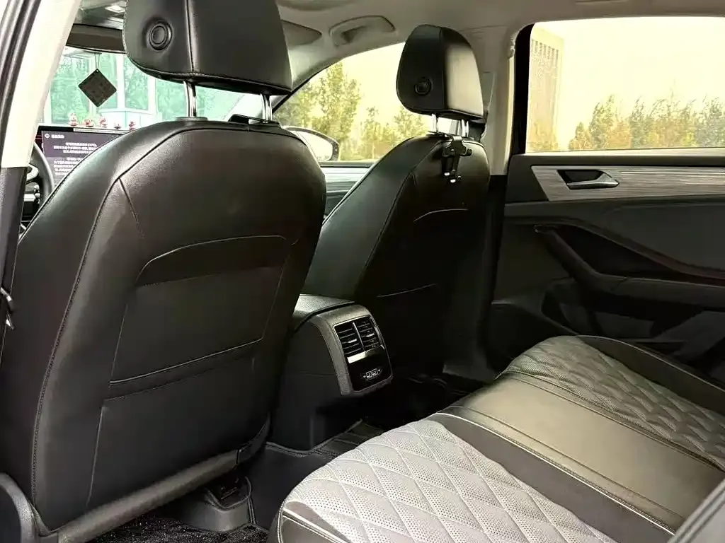 Volkswagen Sagitar 2024 из CN, фото 6