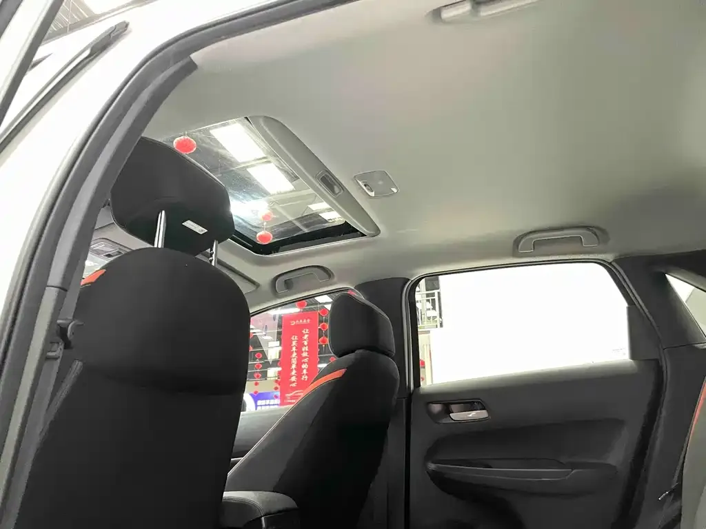 Honda Fit — фото 8