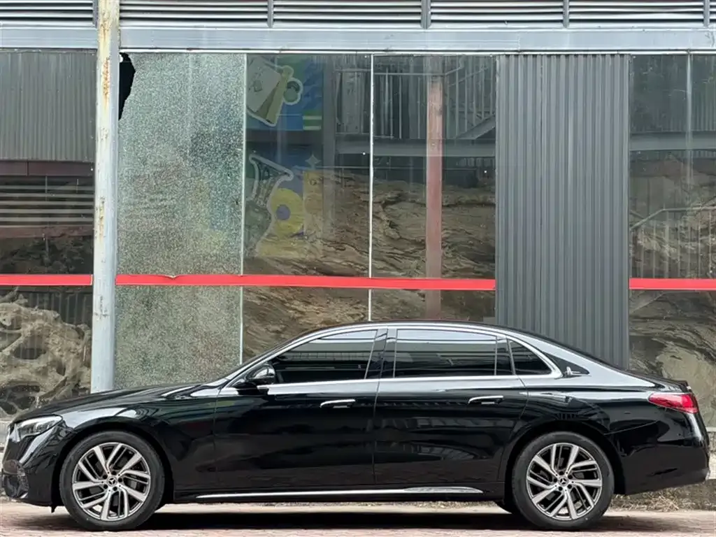 Mercedes-Benz E-Class 2025 из CN, фото 5