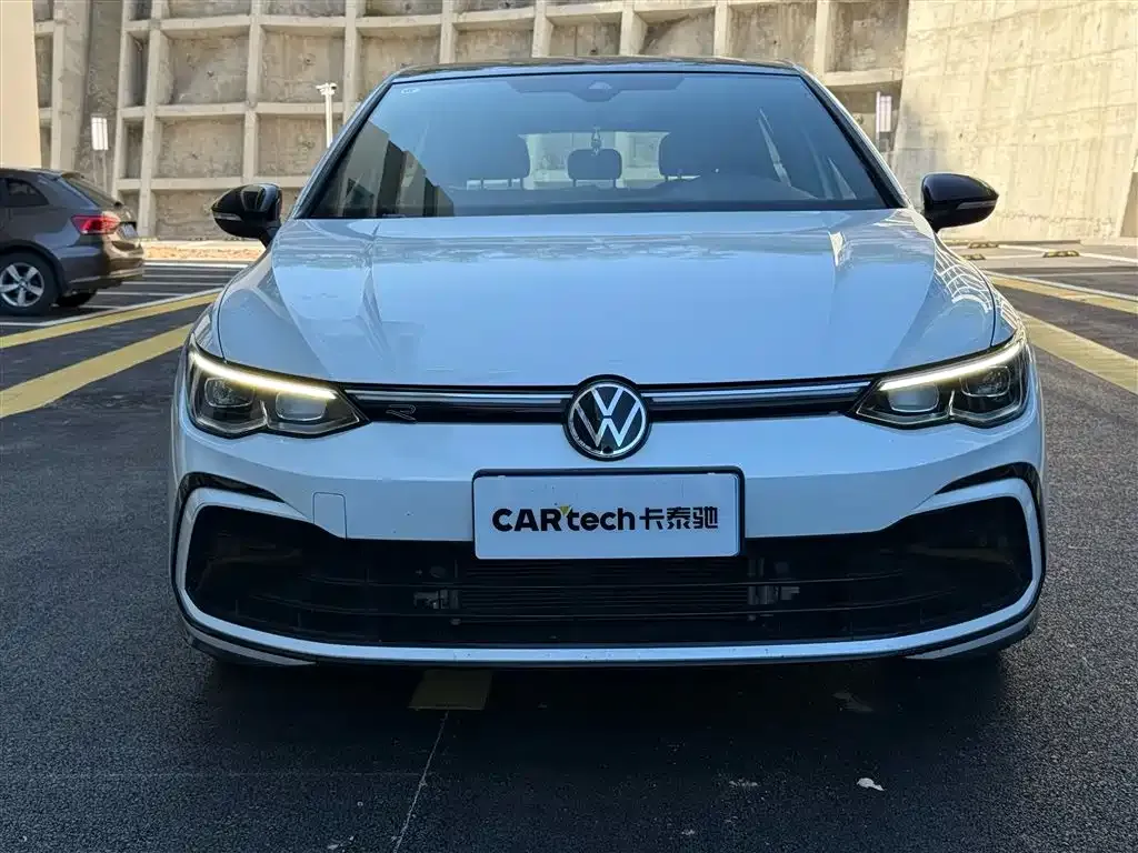 Volkswagen Golf 2022 из CN, фото 3