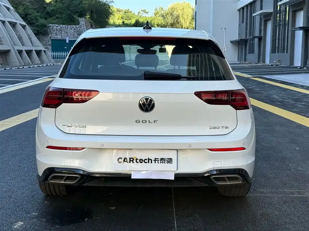 Volkswagen Golf 2022 из CN, фото 4