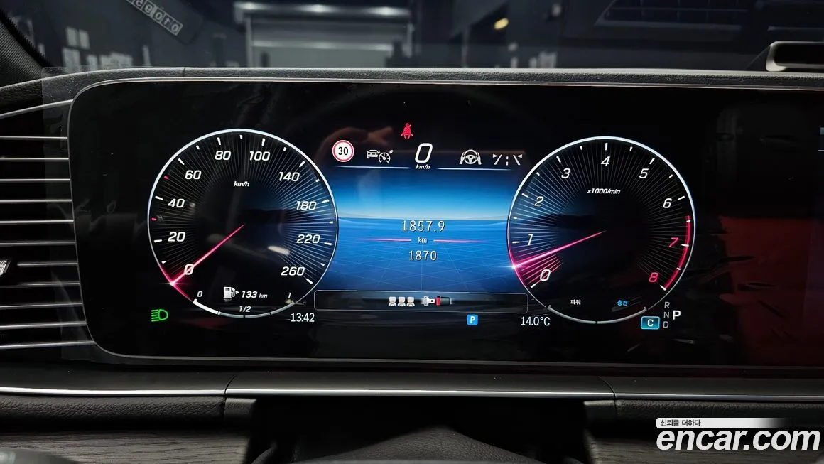 Mercedes-Benz GLE-Class 2025 из KR, фото 8