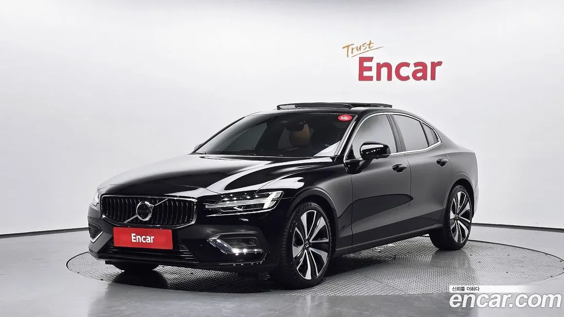 Volvo S60 2023 из KR, фото 1