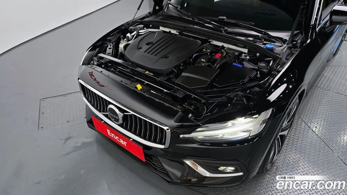 Volvo S60 2023 из KR, фото 6