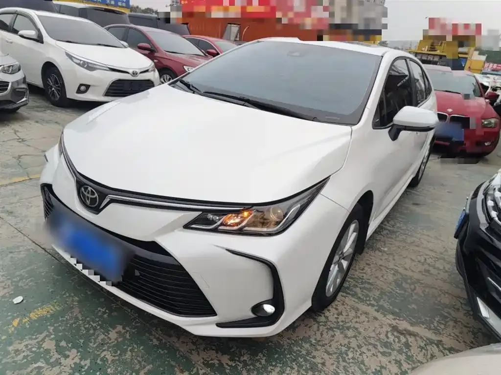 Toyota Corolla 2023 из CN, фото 2